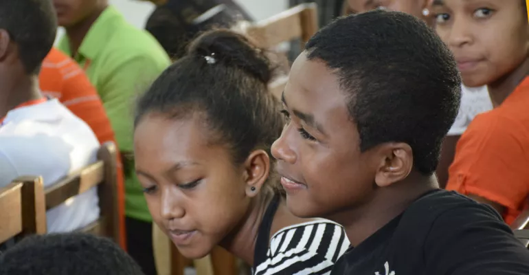 Atelier de formation d’animateurs et projection-débat avec des jeunes d’Antalaha – octobre 2016. #DialoguesMada