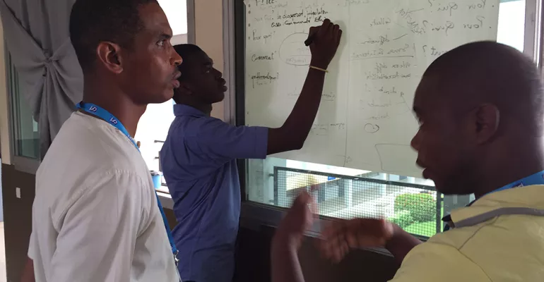 Hackathon d’Abidjan (Côte d’Ivoire) - avril 2015 - © Philippe Couve #AfriqueInnovation