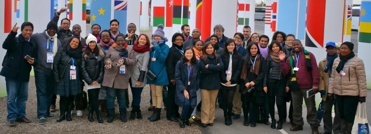 Forty journalists report live from COP21!