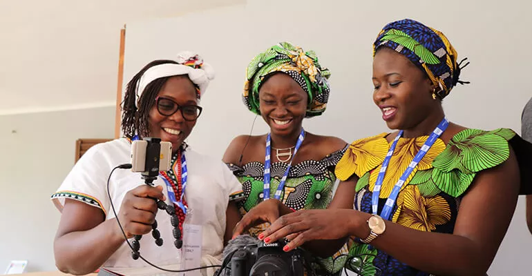 Une quinzaine de journalistes formés à Ouagadougou au développement de contenus éditoriaux innovants pour le web, avril 2019. #dialoguesahel