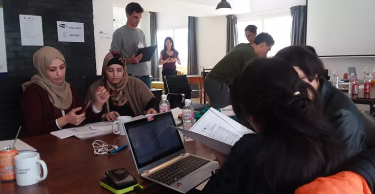 Tunis 14-16 November 2018: first incubation session of the #Djilmedia team (10 selected projects) present at #AjTunis. #DJilMedia