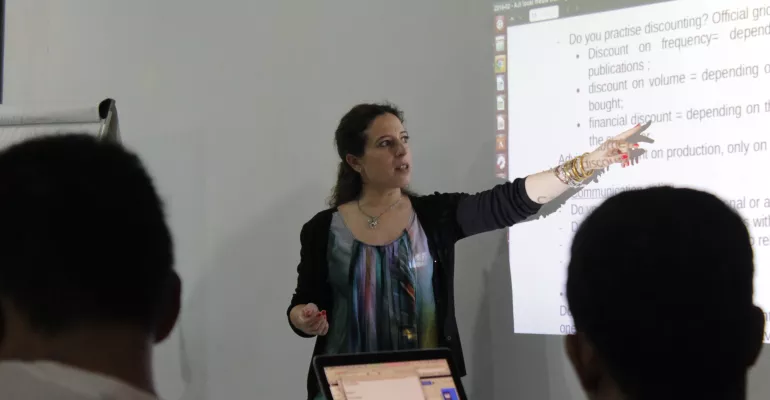 Sabine Torrès en formation avec les membres de l'AJI, à Bali - juillet 2016 #4MAsia