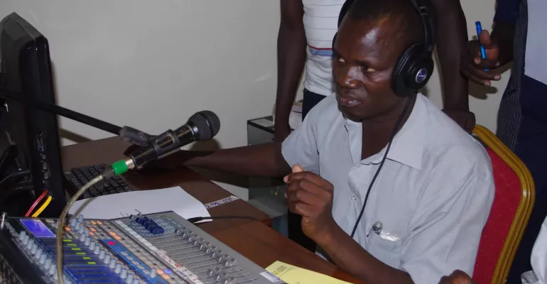 Training of future radio technician trainers from 16 January to 28 January 2017. #FasoMedias