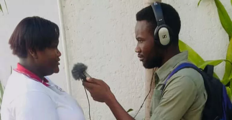 Mise en pratique de l'atelier (16-24 janvier 2019) conduit par Achim Lippold (journaliste RFI) et Nicole Siméon (consultante et formatrice). #InfoToupatou