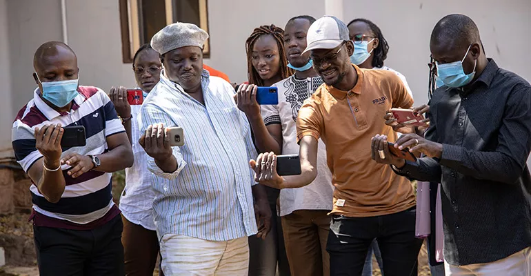 Session d’apprentissage de la vidéo-mobile – décembre 2020 - @Olympia de Maismont #MediaSahel