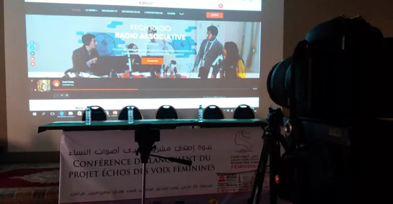 Sur les routes de Marrakech, le studio mobile/mini-van inédit pensé par AIC et financé par CFI, mars 2019  #SadaAswatNissaa
