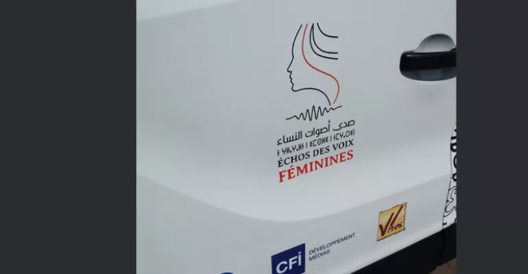 On the roads of Marrakech, the mobile studio / mini-van unpublished thought by AIC and financed by CFI, March 2019 #SadaAswatNissaa