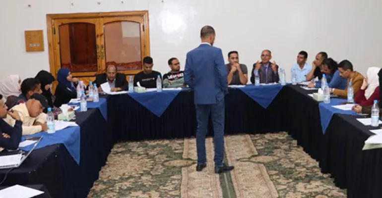 About 20 Yemeni journalists & representatives of NGOs discussed on Februaray, 20th 2020 ways to improve the flow of information on the humanitarian situation in #Yemen during meetings in #Sana'a and #Taiz. #YMER